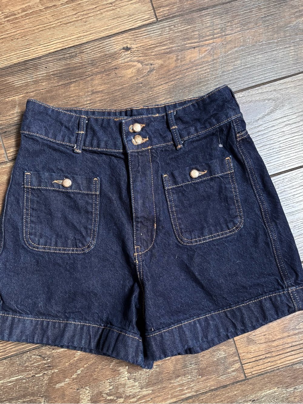 Zara Women’s Dark Indigo Denim Shorts with Front Patch Pockets size 6